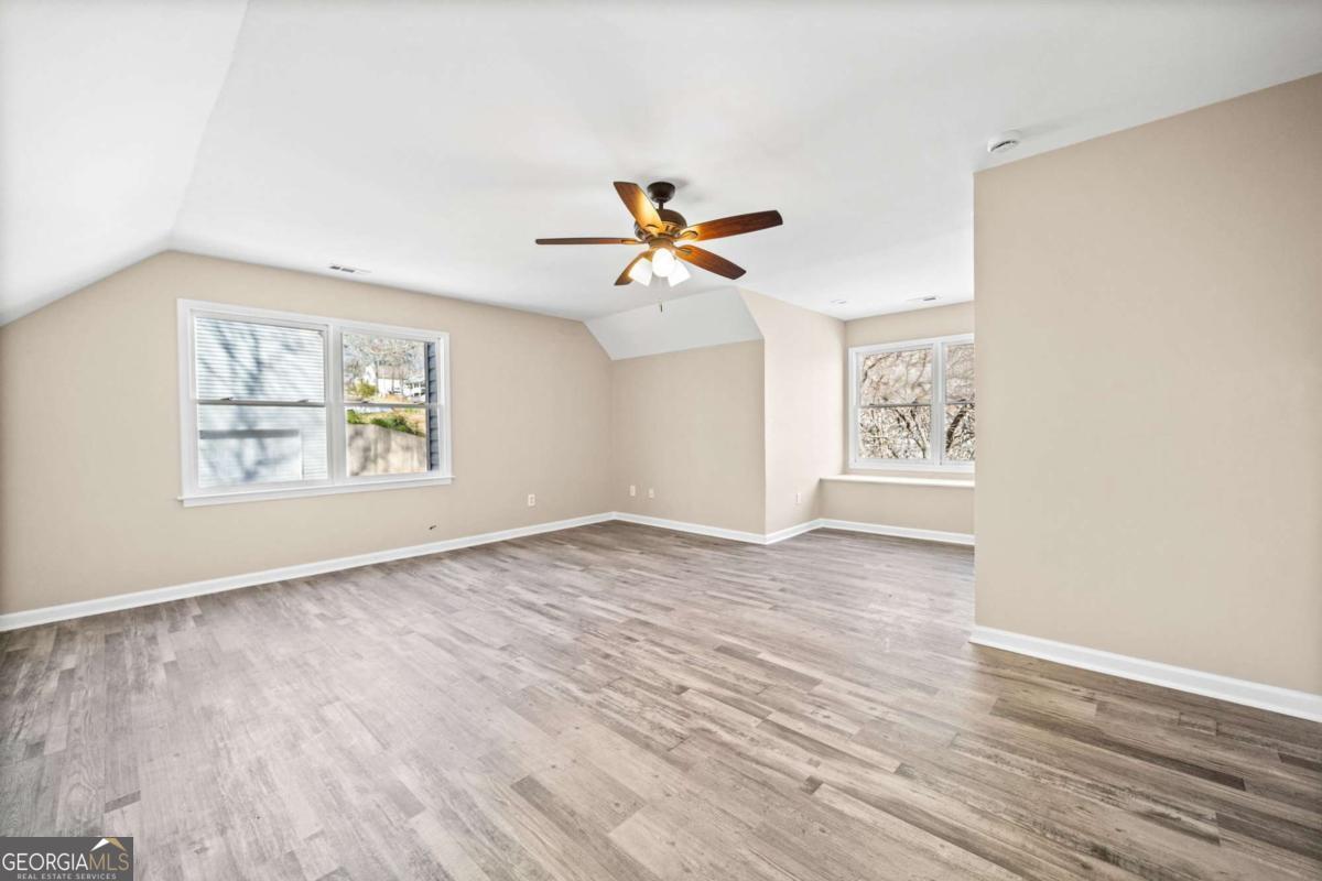 228 Hawkins Farm Circle Property Photo 31