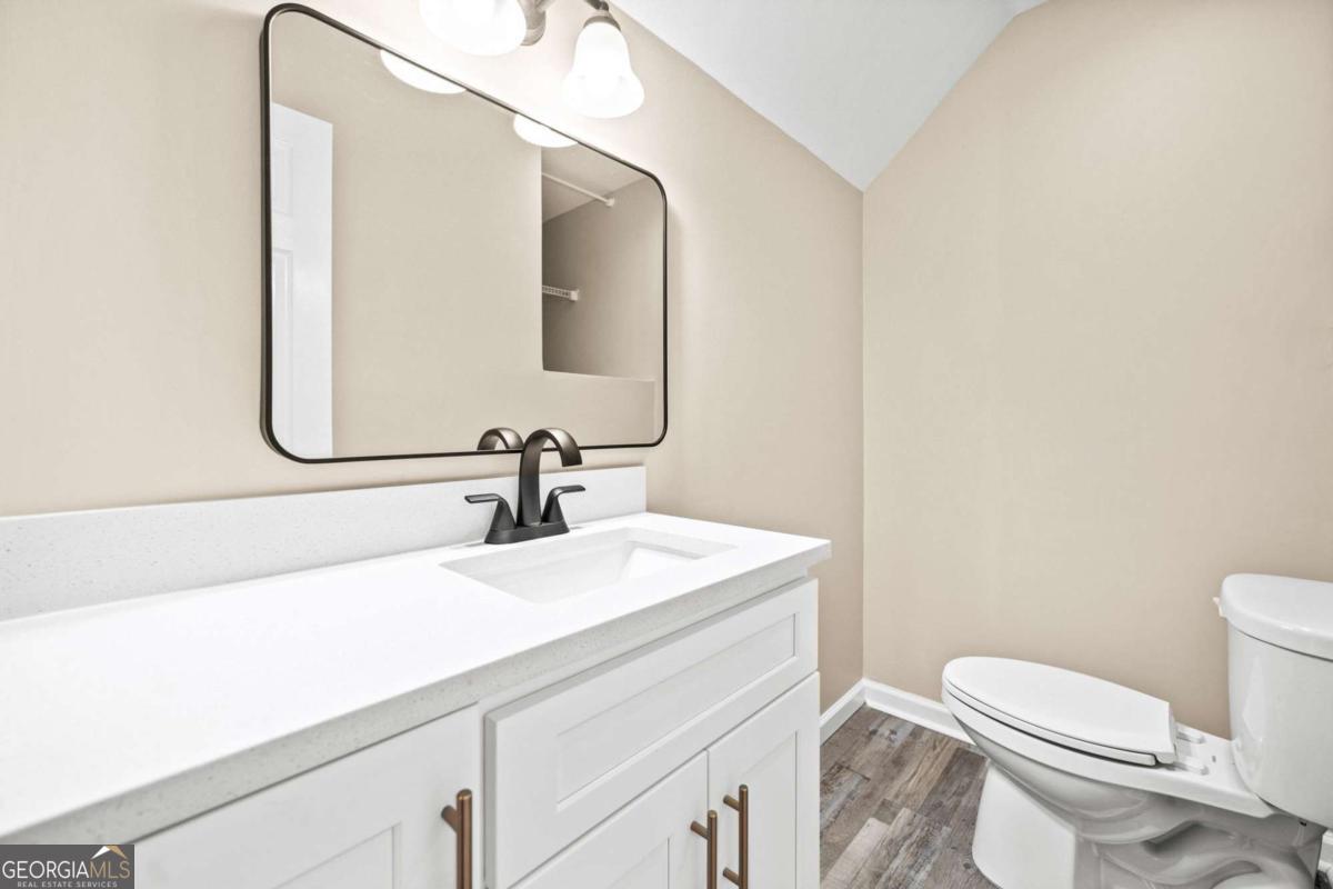 228 Hawkins Farm Circle Property Photo 33