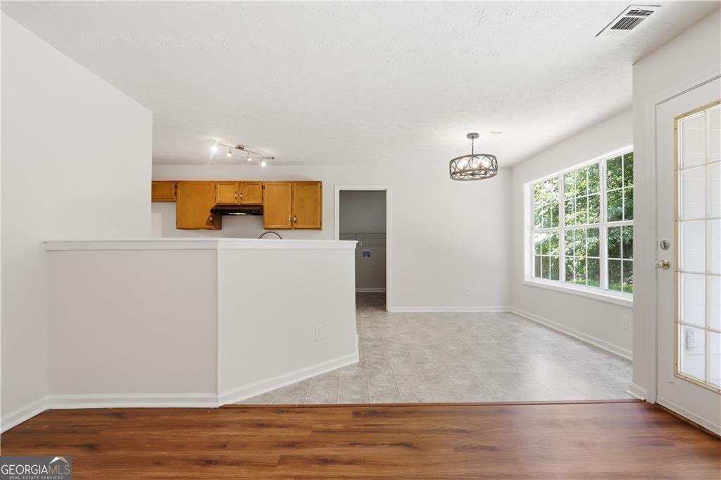 682 Stonemill Manor Property Photo 16
