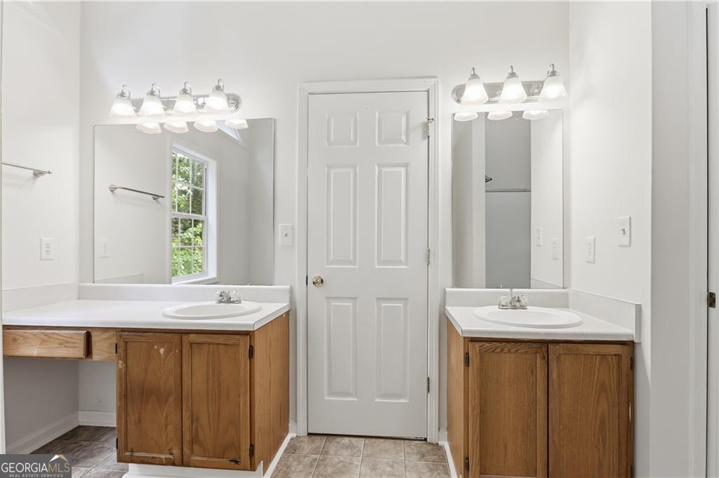 682 Stonemill Manor Property Photo 35