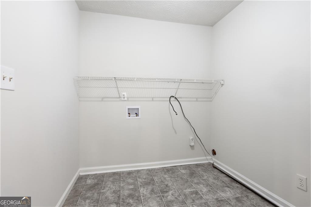 682 Stonemill Manor Property Photo 37