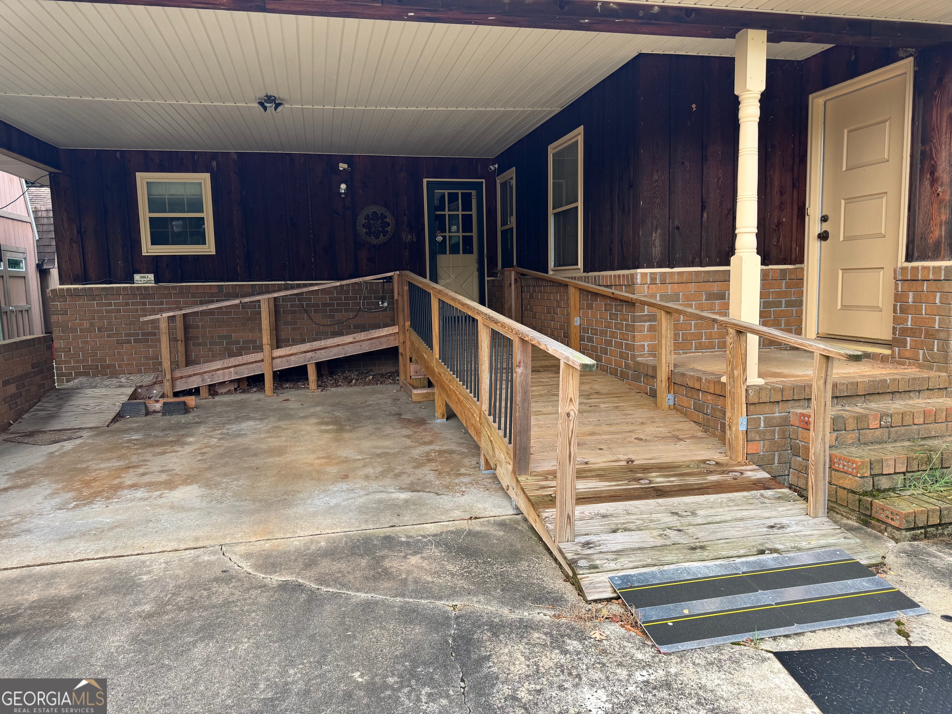 3091 Browns Bridge Road Property Photo 8