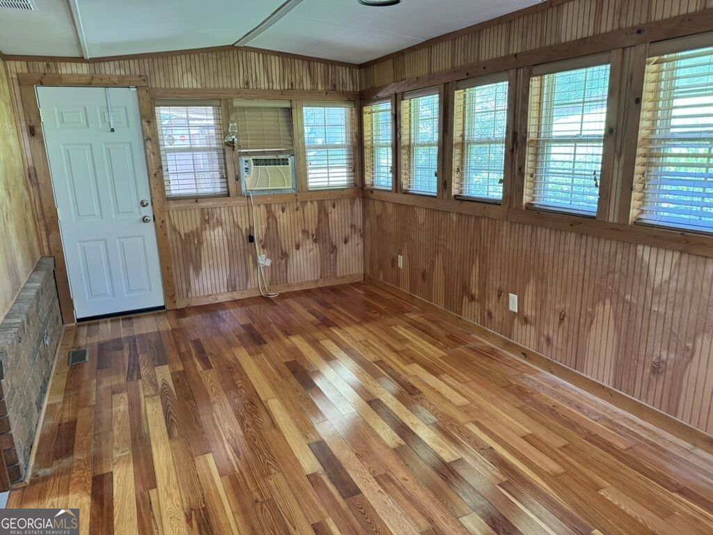 3091 Browns Bridge Road Property Photo 14