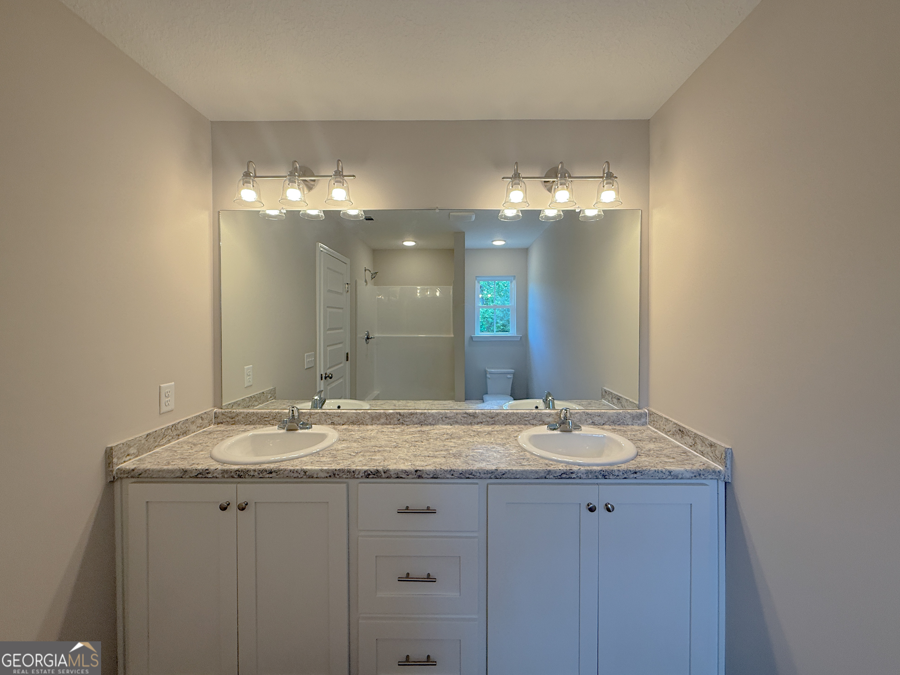 3923 Mosley Road Property Photo 13