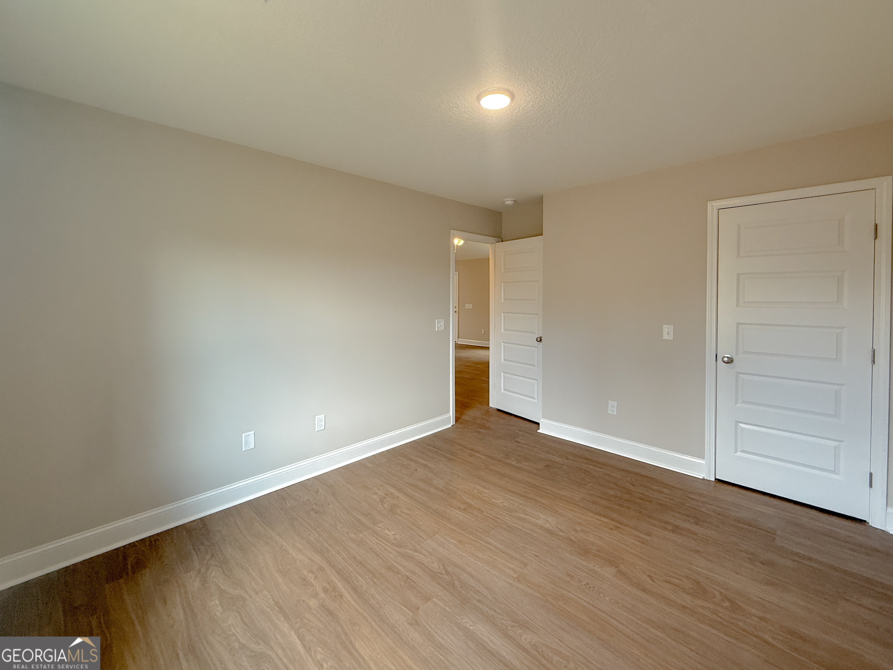 3923 Mosley Road Property Photo 15