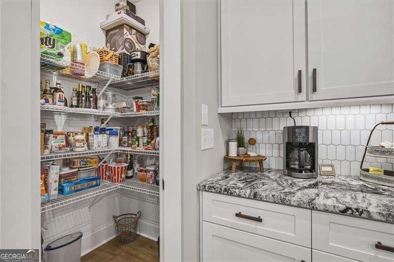 6290 Granbury Walk Nw Property Photo 19