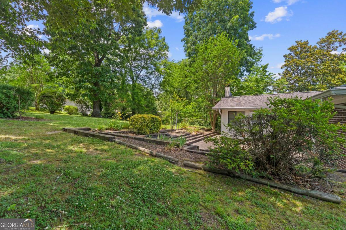 204 Sherwood Drive Property Photo 31