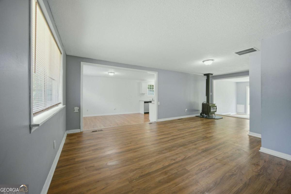 5232 Trudy Circle Property Photo 2