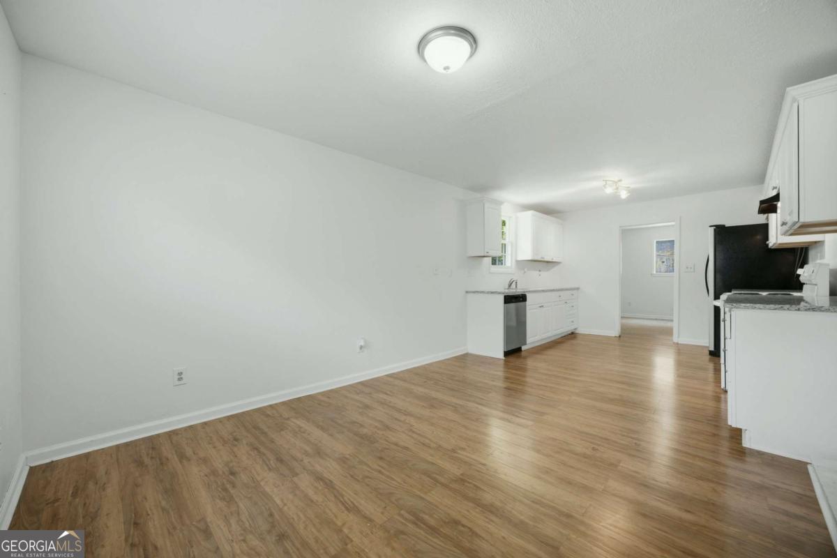 5232 Trudy Circle Property Photo 6