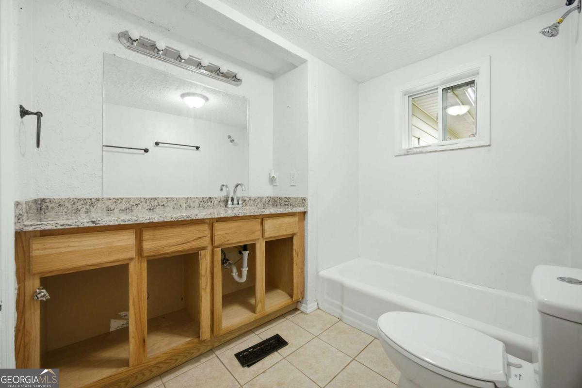 5232 Trudy Circle Property Photo 15