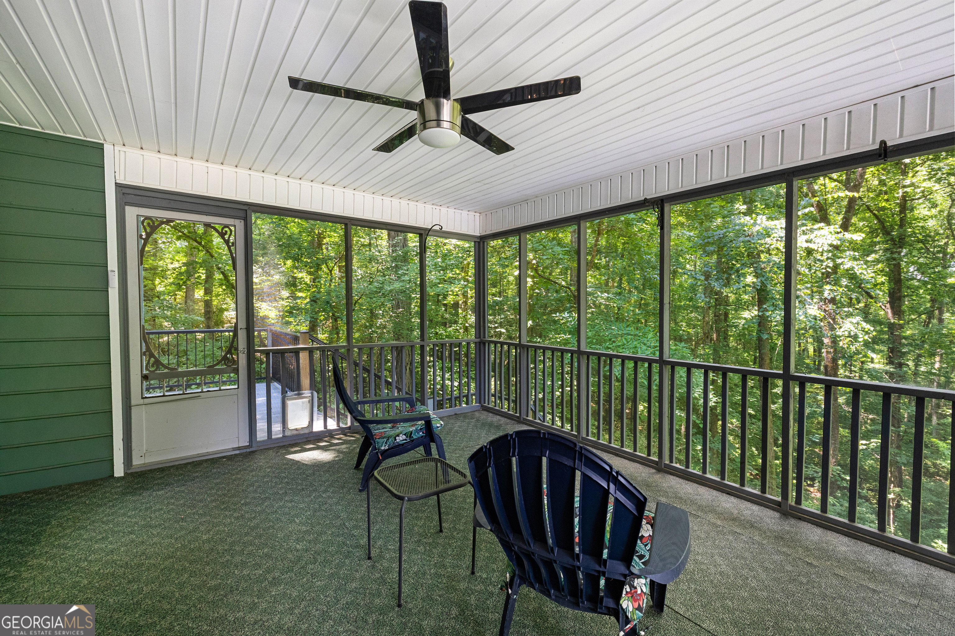 214 Highland Trail Property Photo 17