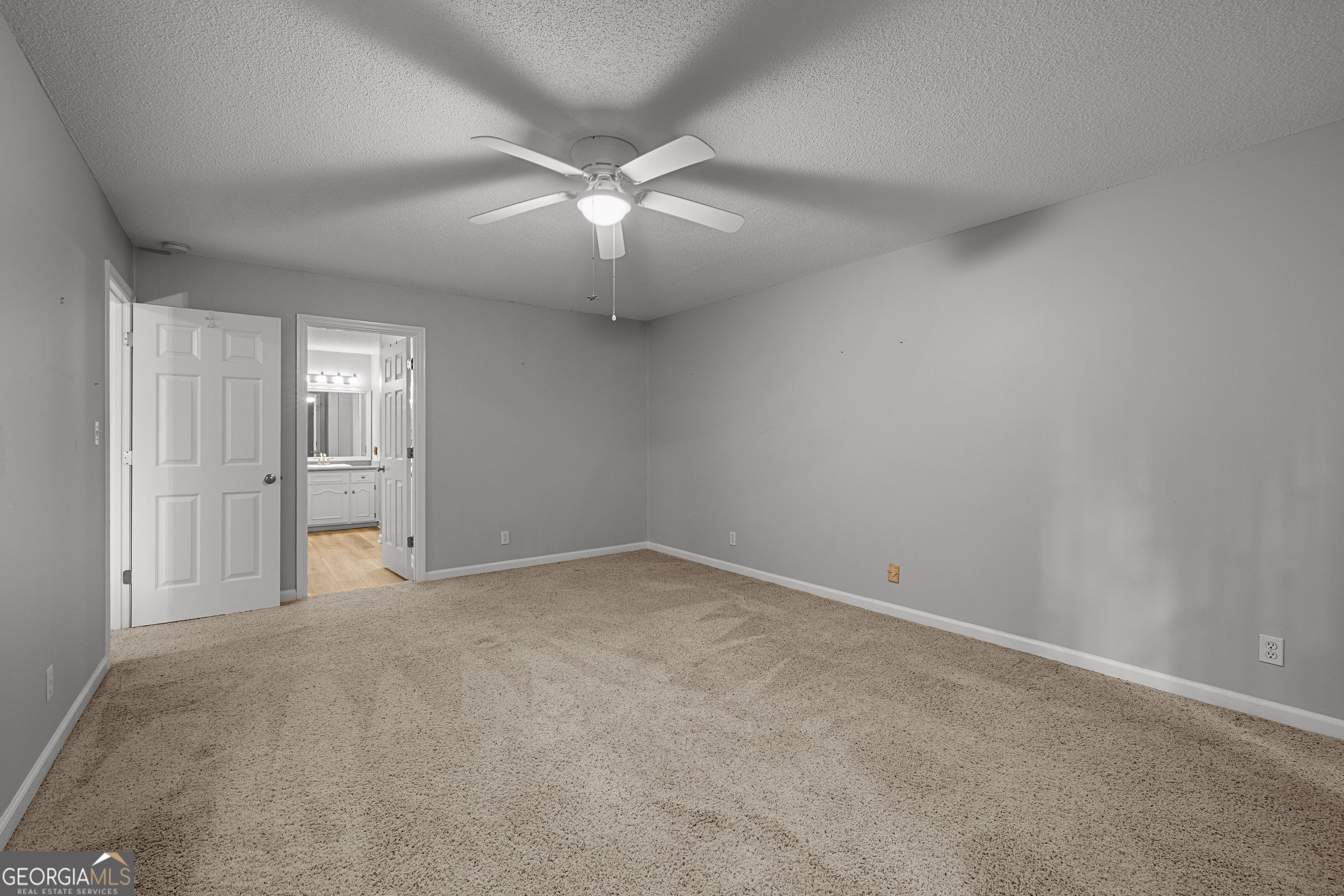214 Highland Trail Property Photo 23