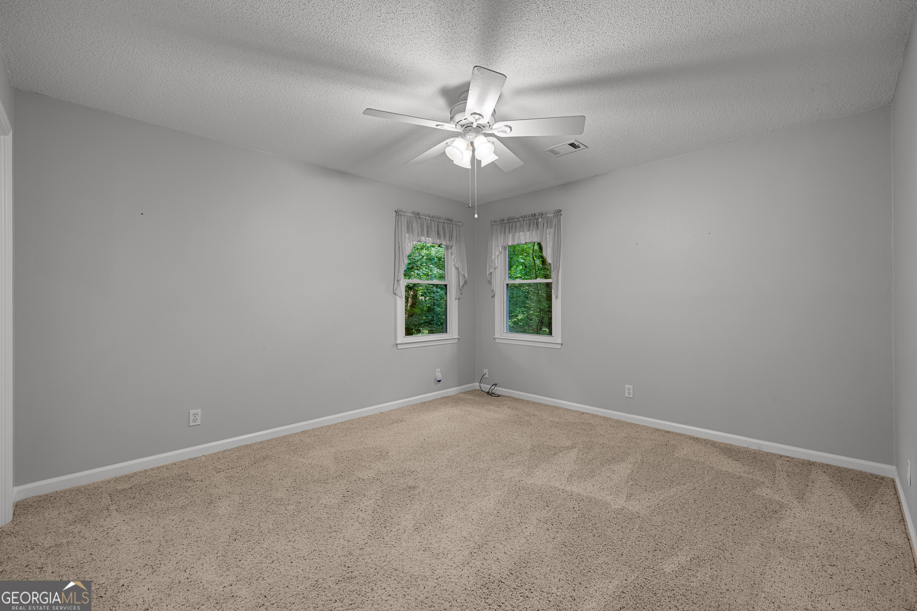 214 Highland Trail Property Photo 24