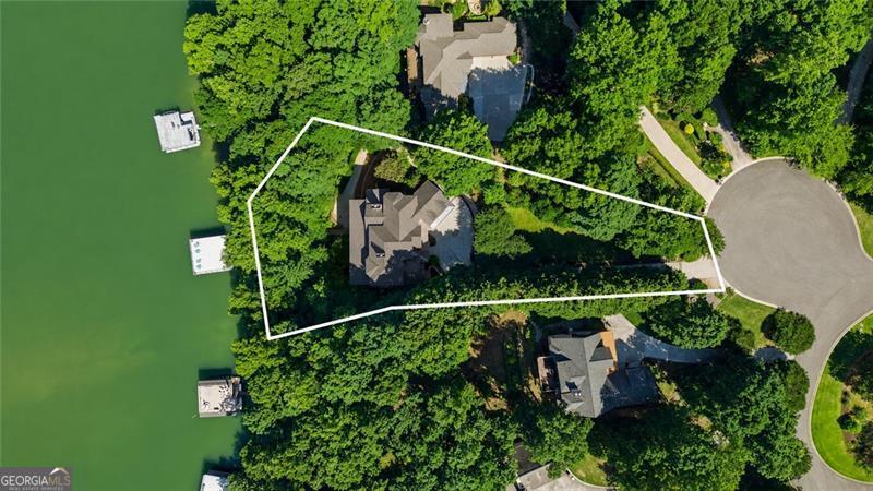 5720 Chestatee Landing Drive Property Photo 4