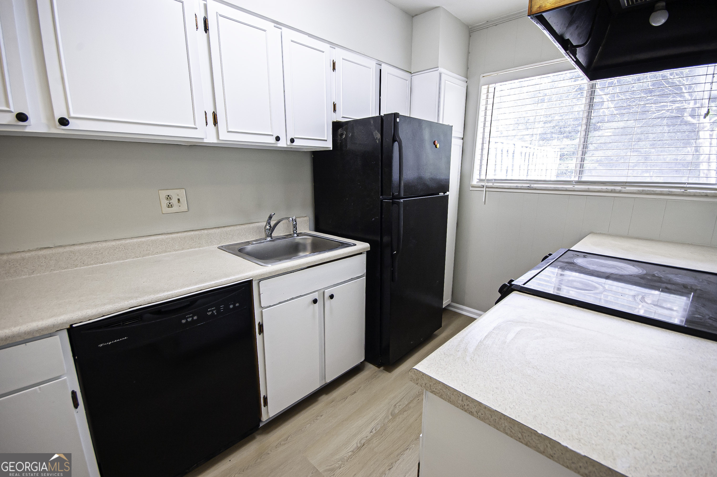 3099 Colonial Way Unit M Property Photo 8