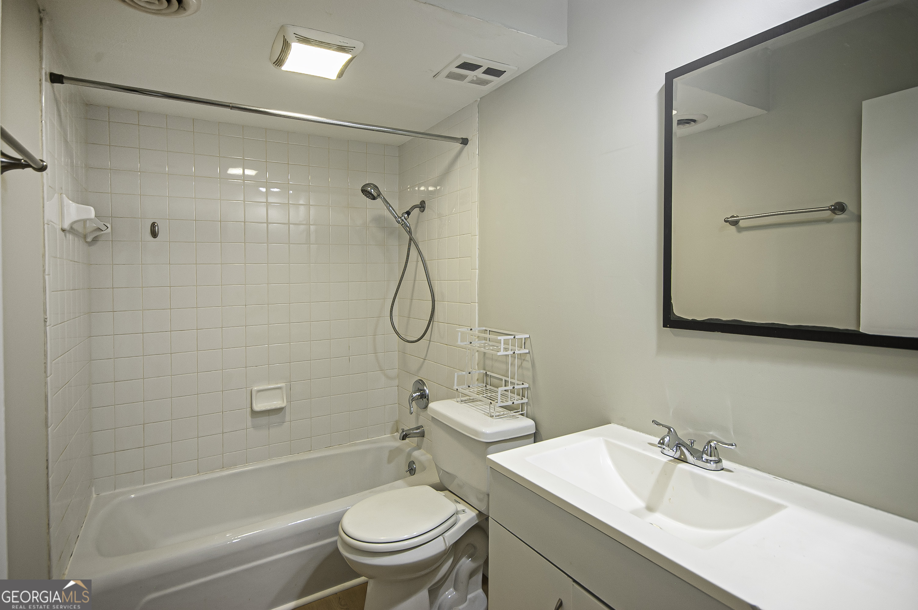 3099 Colonial Way Unit M Property Photo 14