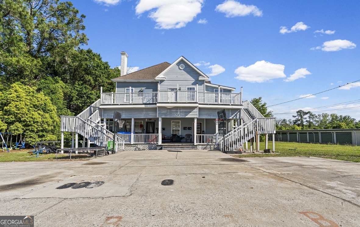 202 Franklin Street Property Photo 1