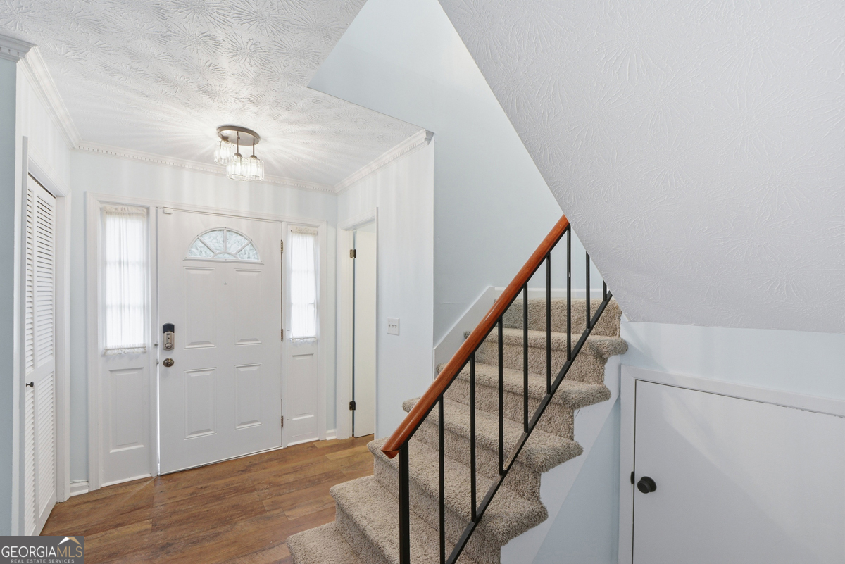 2472 Lehaven Drive Property Photo 2