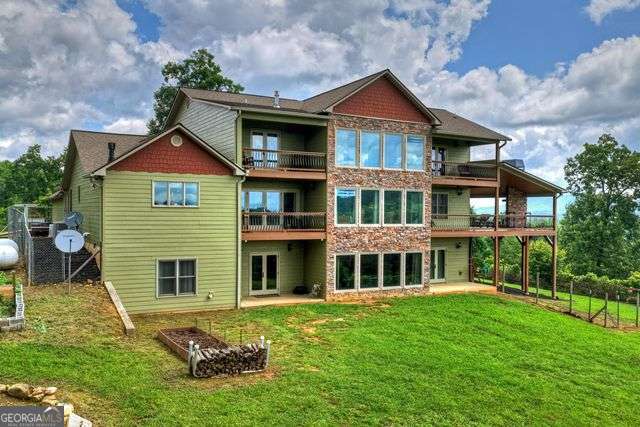 384 Dean Road Property Photo 1