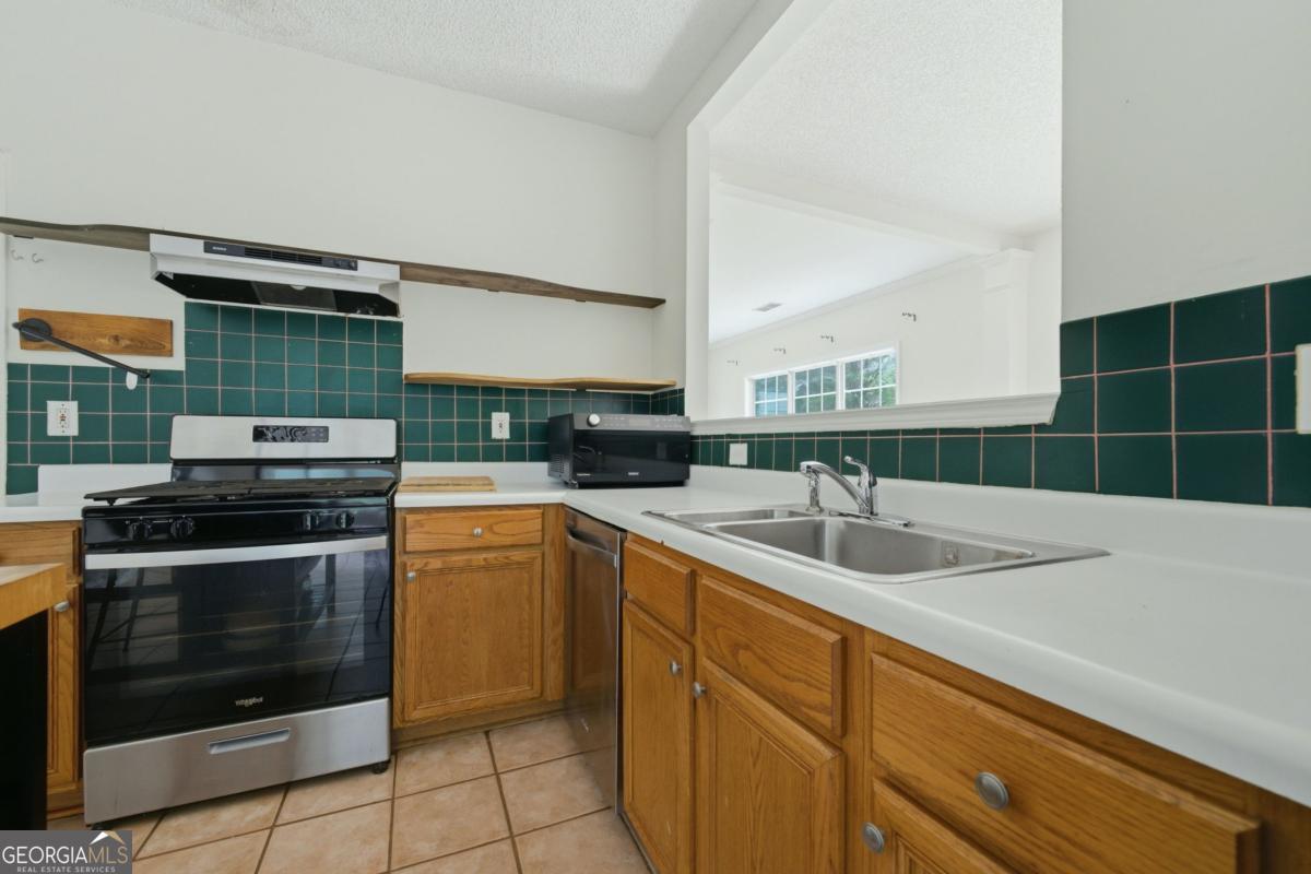 619 Lullingstone Drive Se Property Photo 16