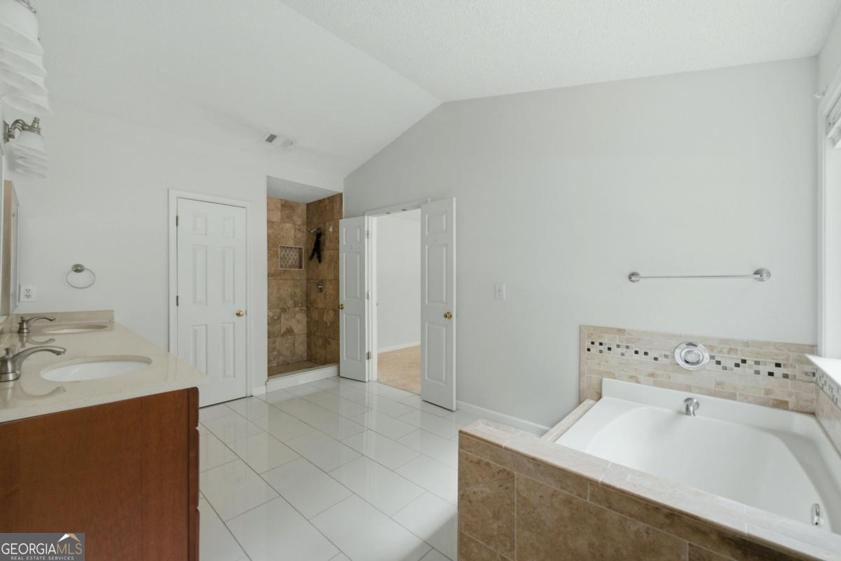 619 Lullingstone Drive Se Property Photo 27