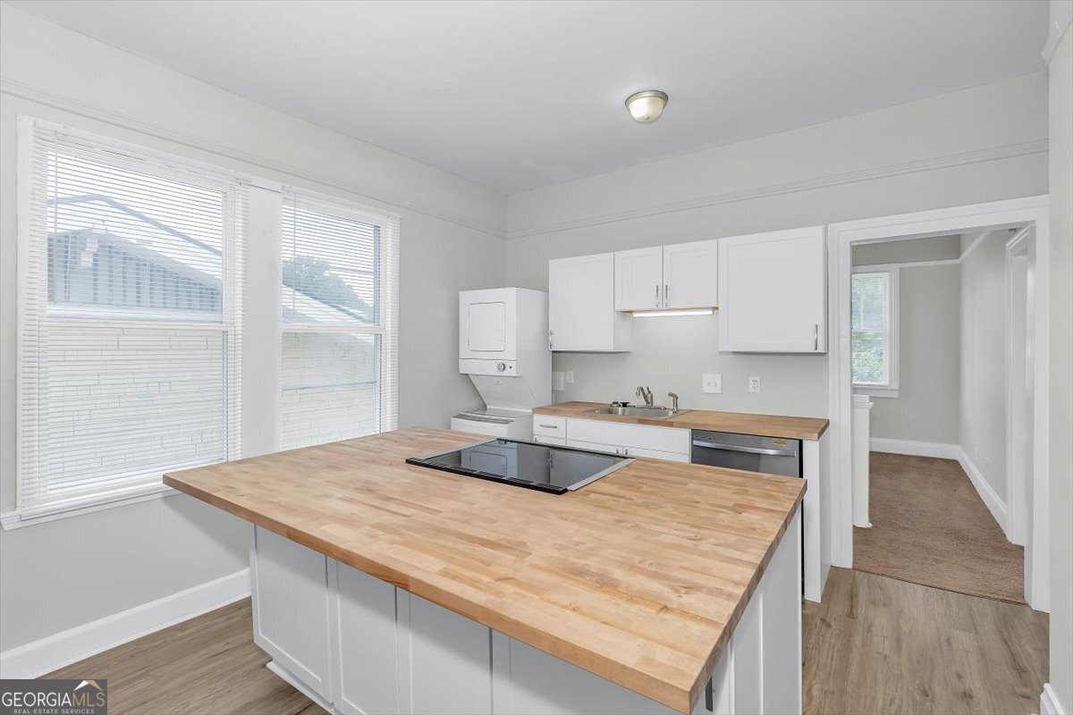 211 Broad Street Property Photo 6