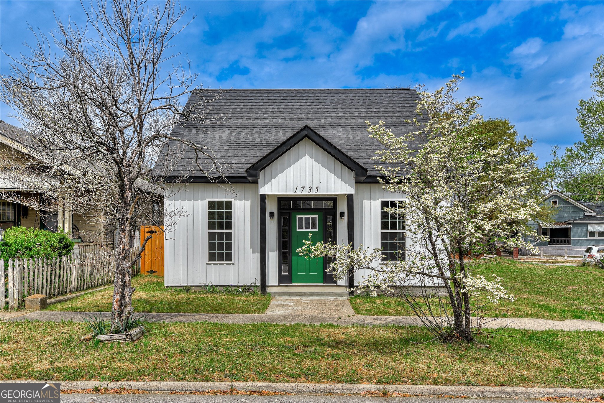 1735 Jenkins Street Property Photo 1