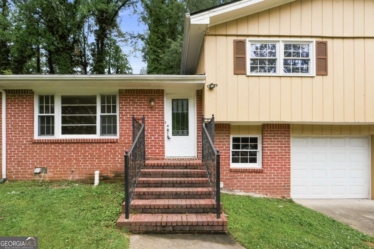 3816 Green Bay Drive Property Photo 3