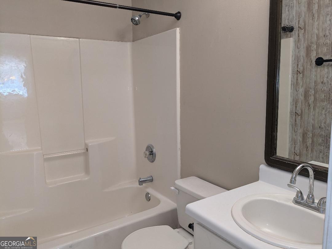 35 Paces Landing Lane Property Photo 12