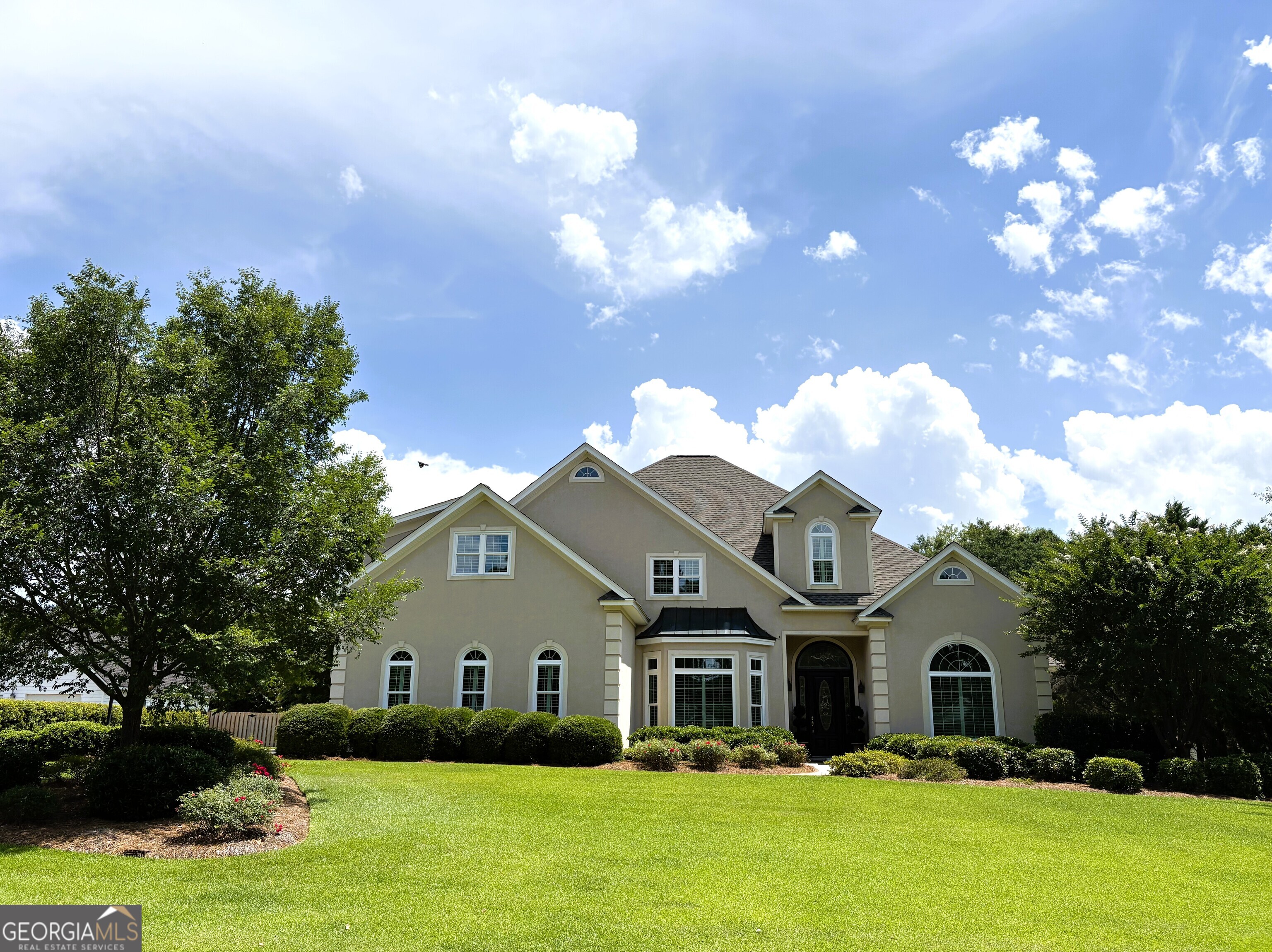 209 Fox Ridge Drive Property Photo 2