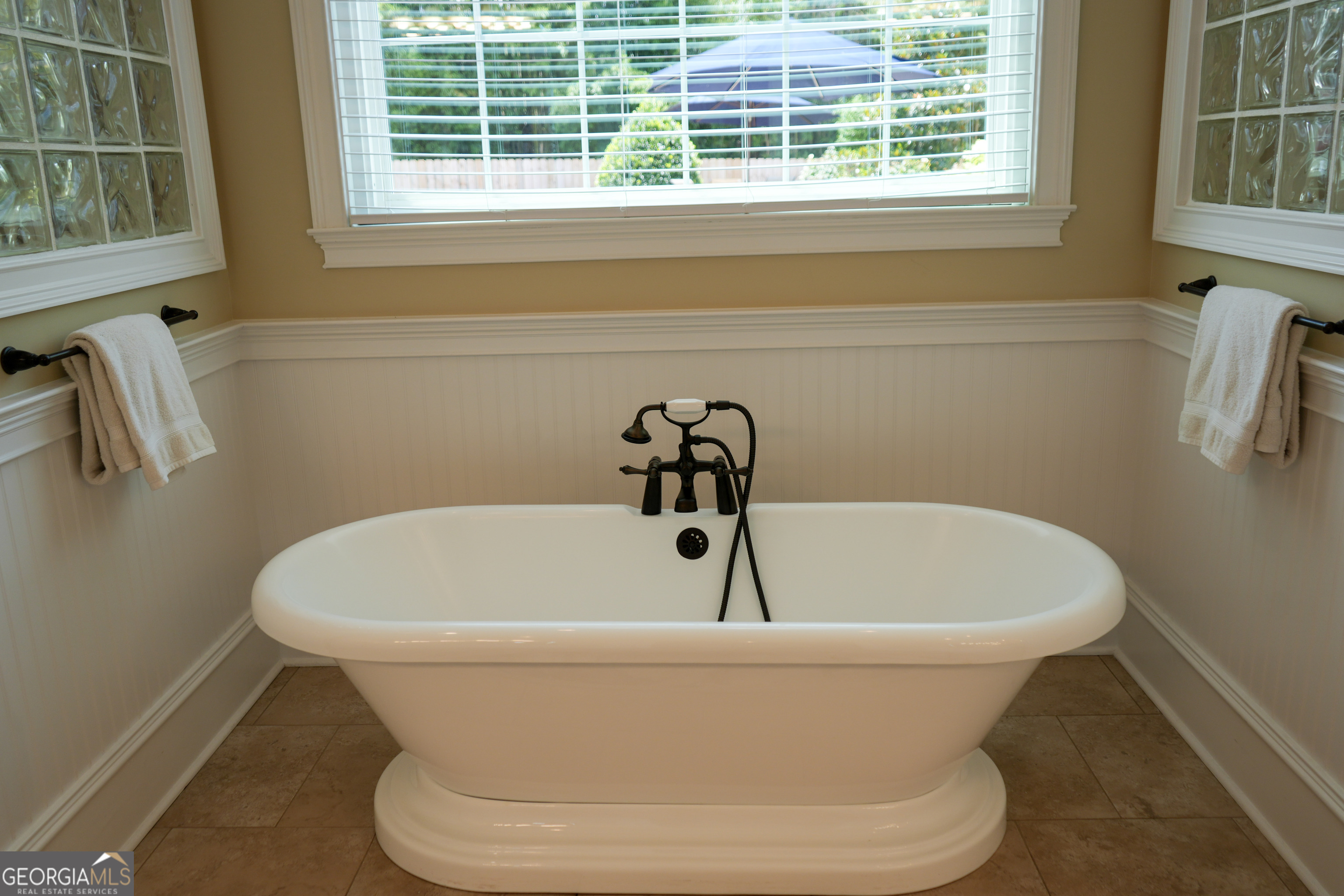 209 Fox Ridge Drive Property Photo 36