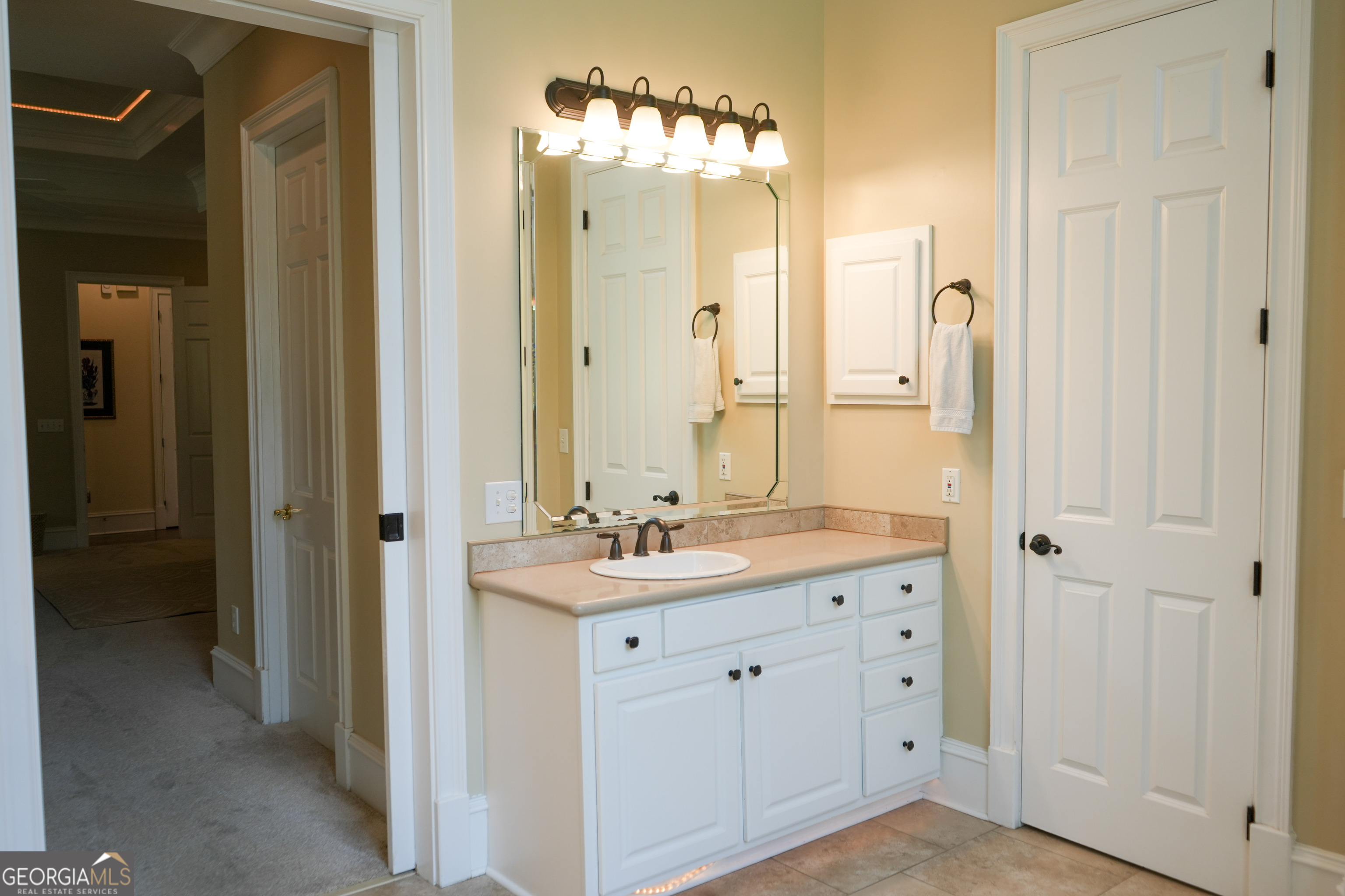 209 Fox Ridge Drive Property Photo 39