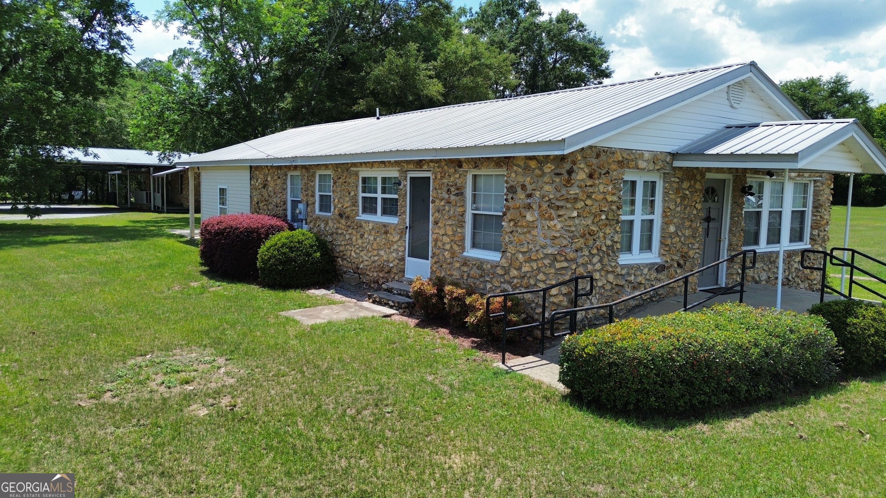 121 Coleman Avenue Property Photo 10