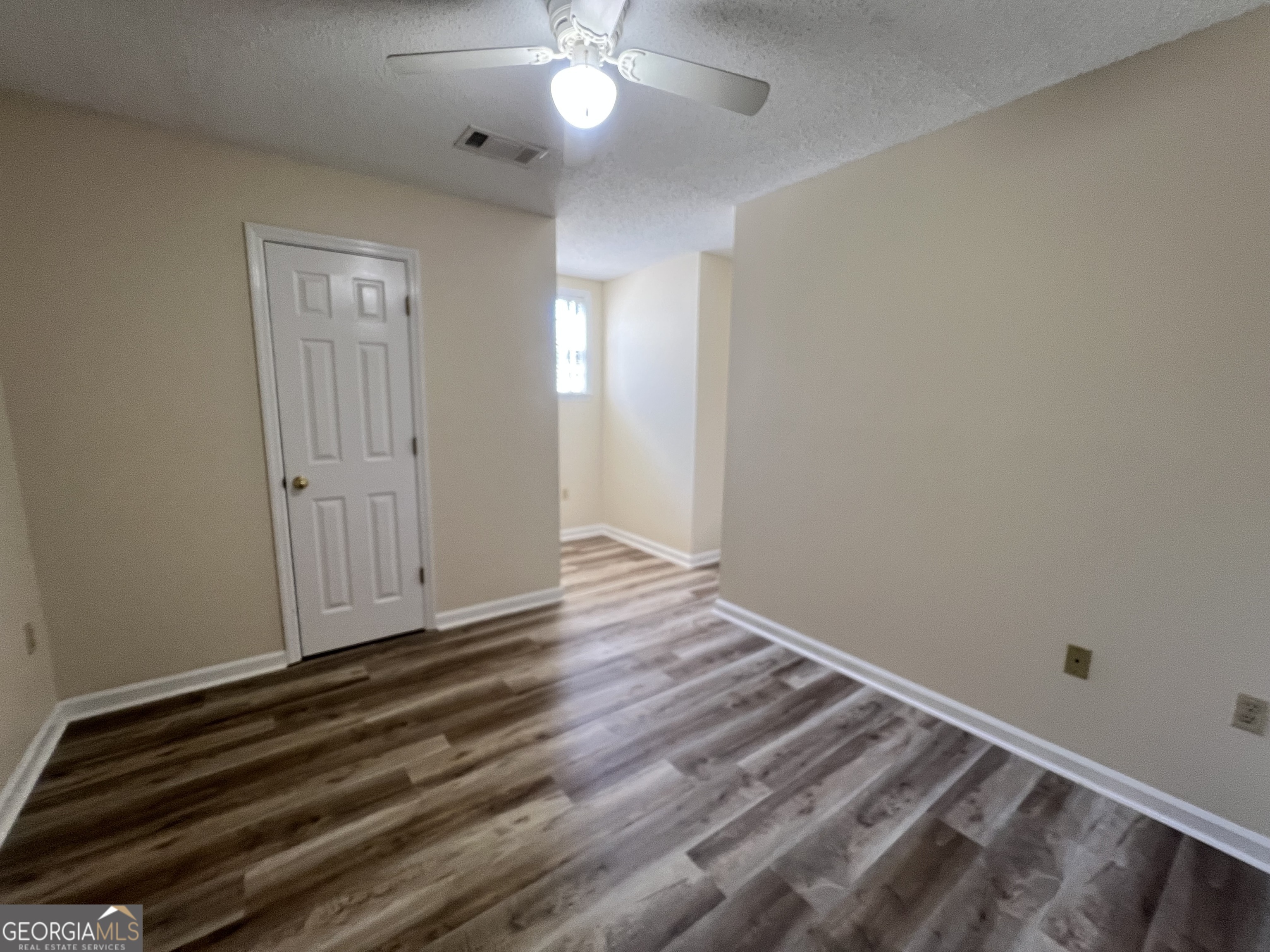 906 Mcallister Drive Property Photo 14