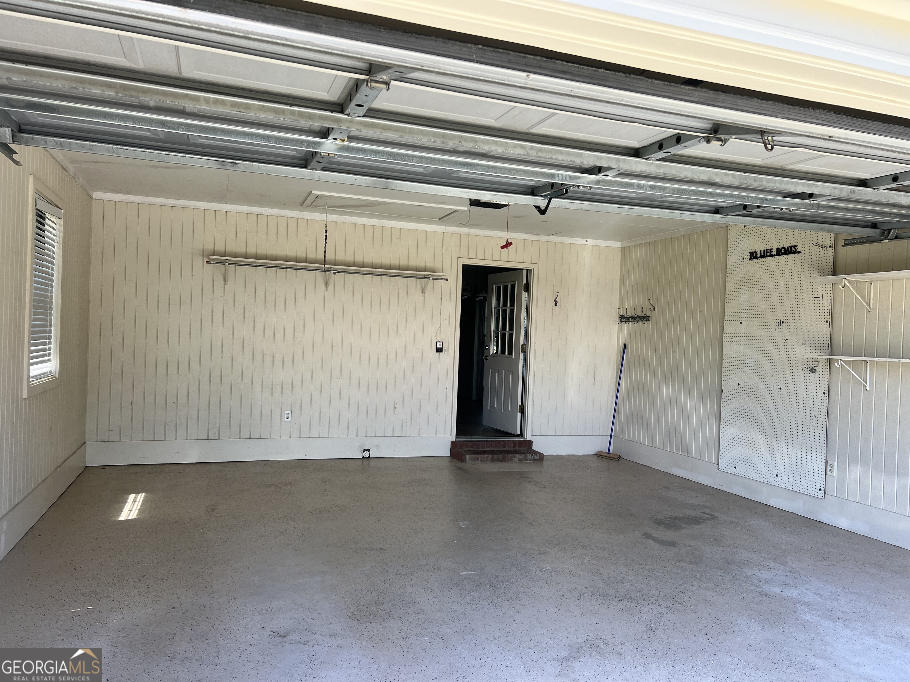 906 Mcallister Drive Property Photo 17