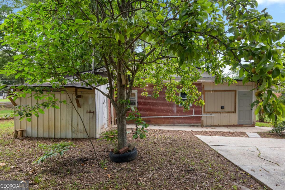 953 South Avenue Property Photo 25