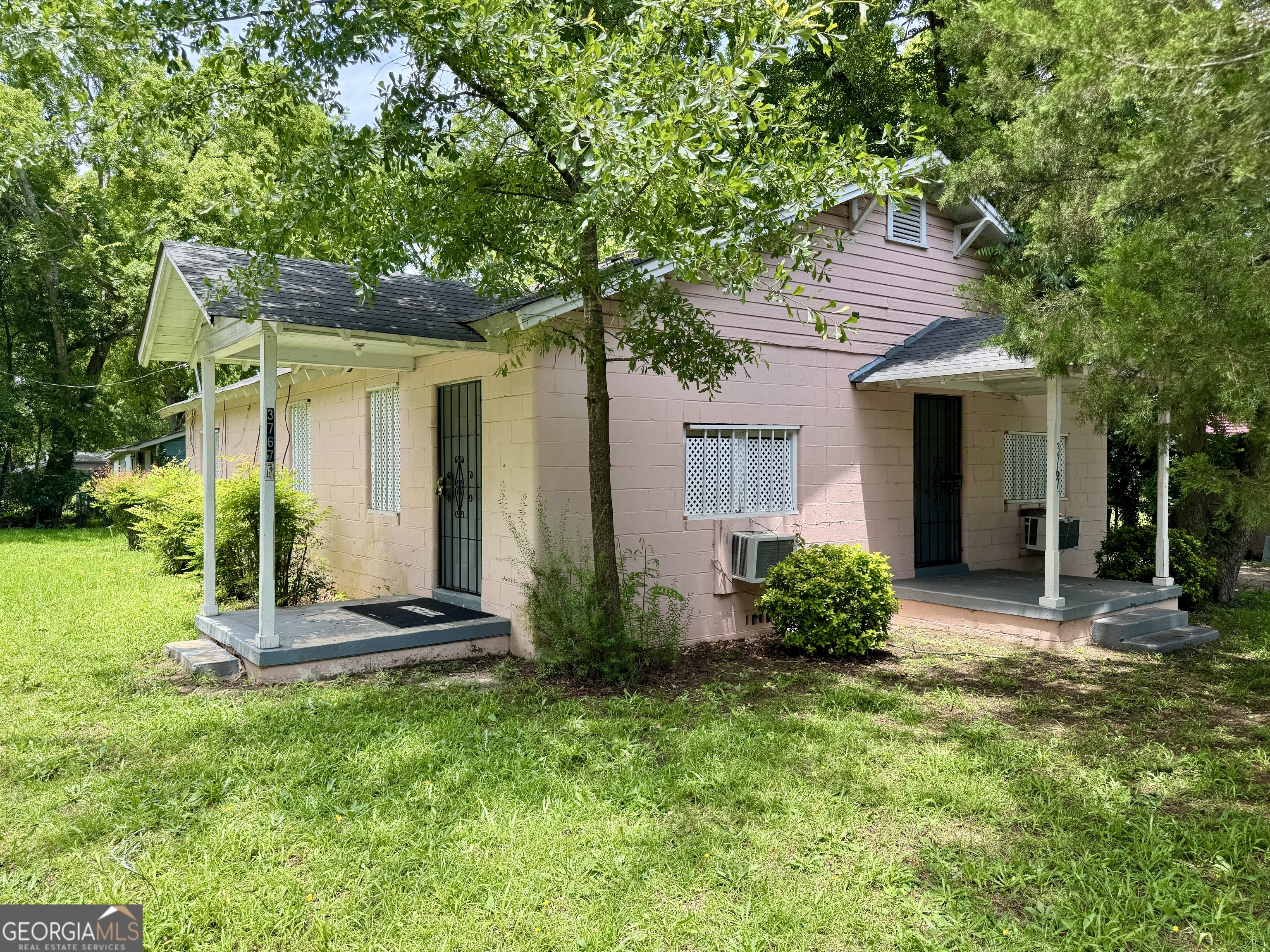 3767 Fairmont Avenue Property Photo 3