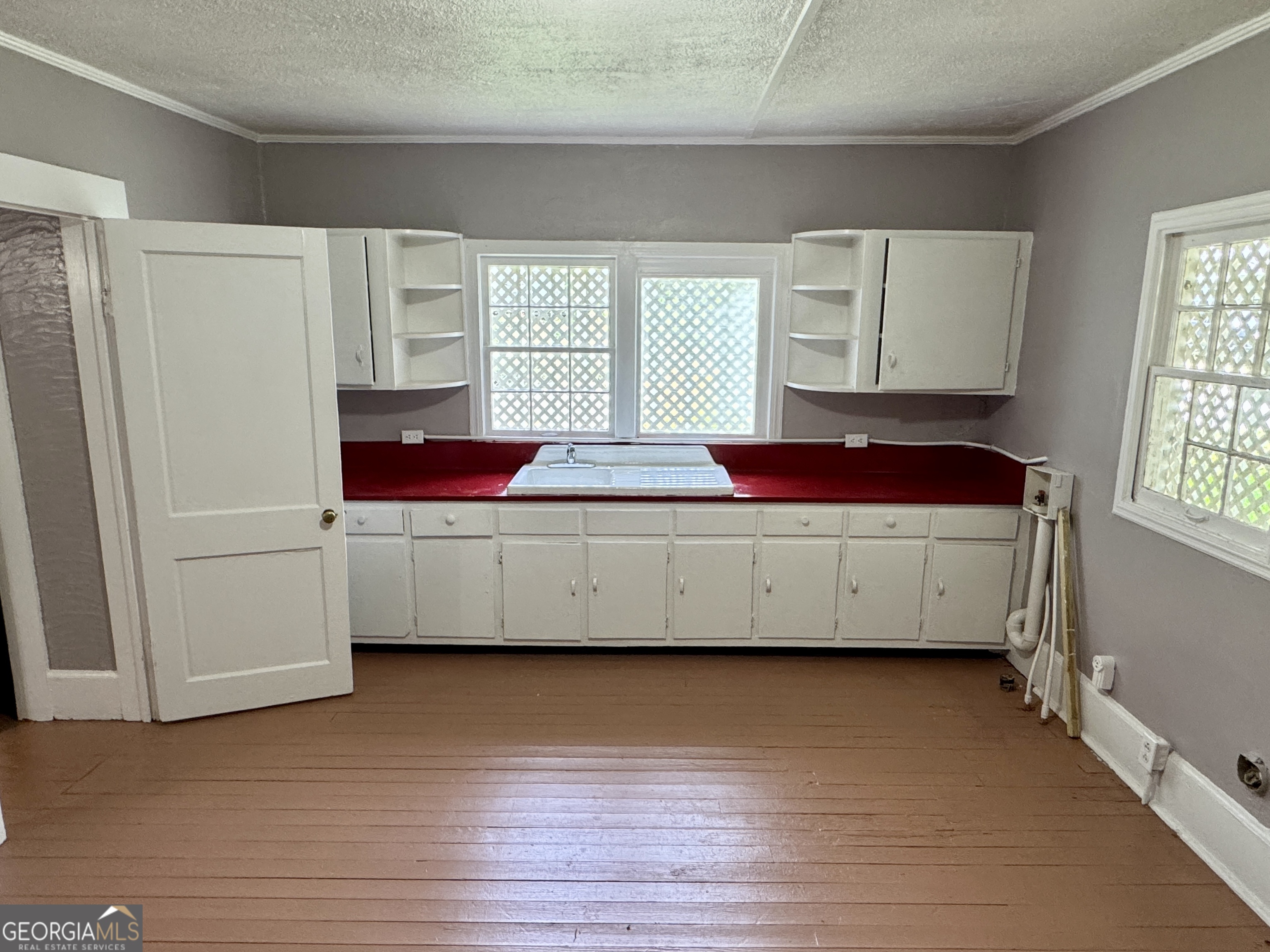 3767 Fairmont Avenue Property Photo 4