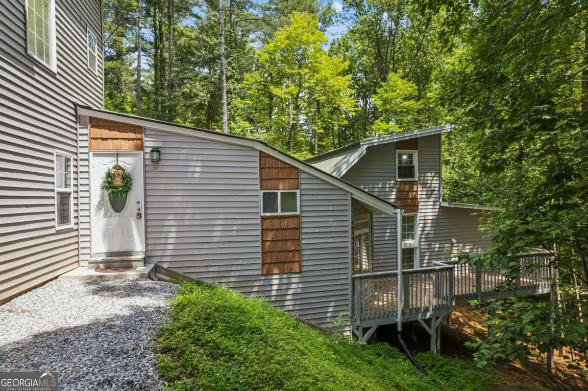 375 Deerfield Drive Property Photo 14
