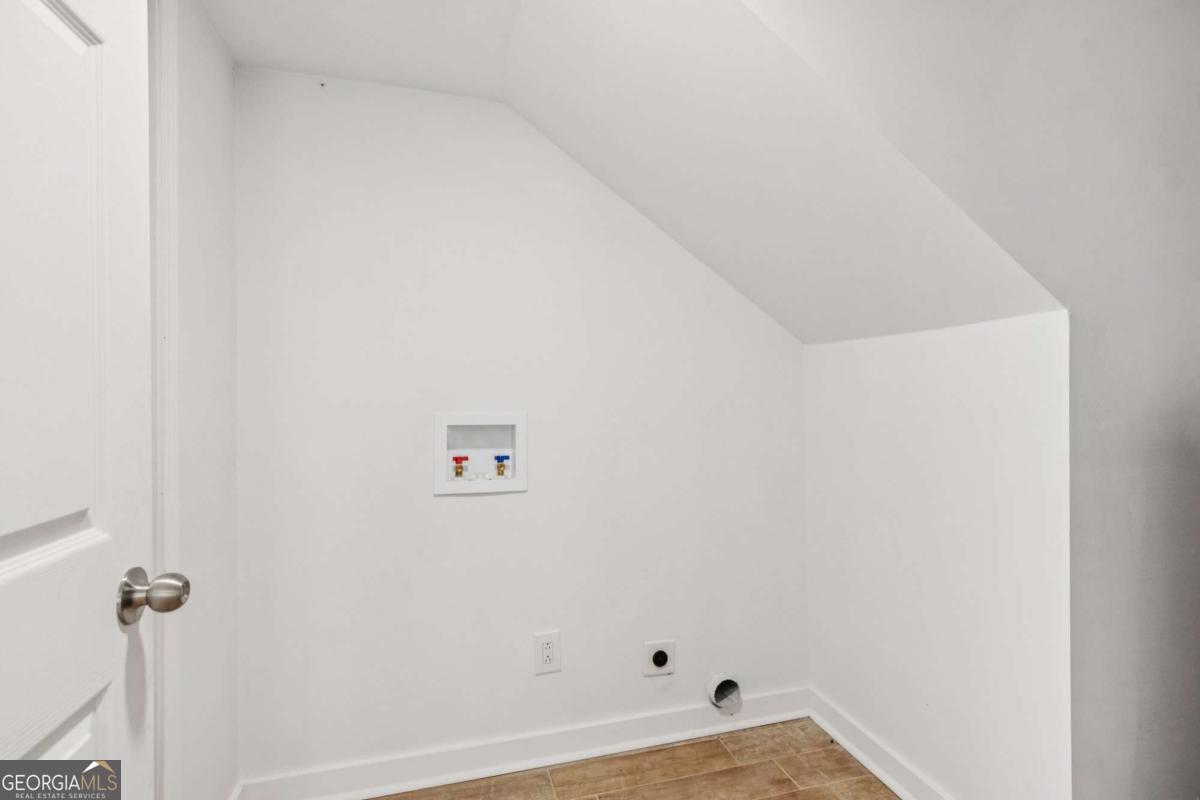 375 Deerfield Drive Property Photo 27