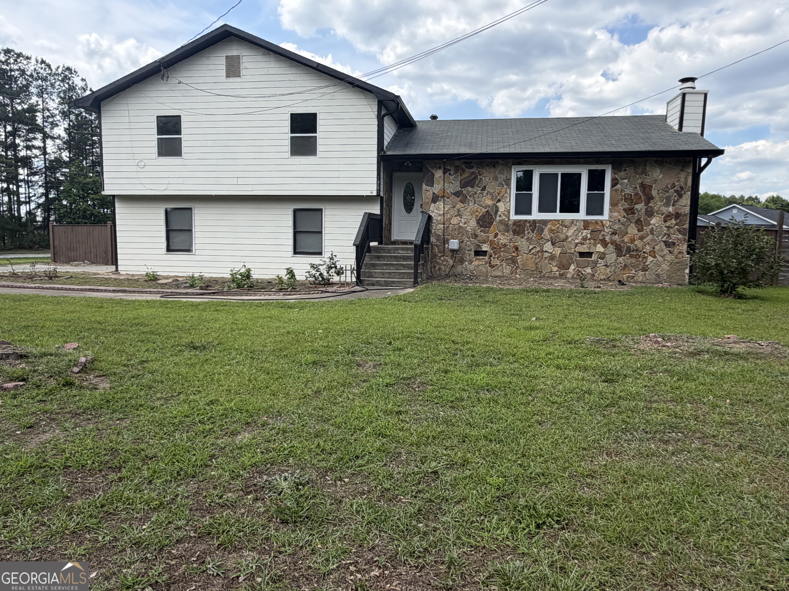 1861 Pharr Road Property Photo 1