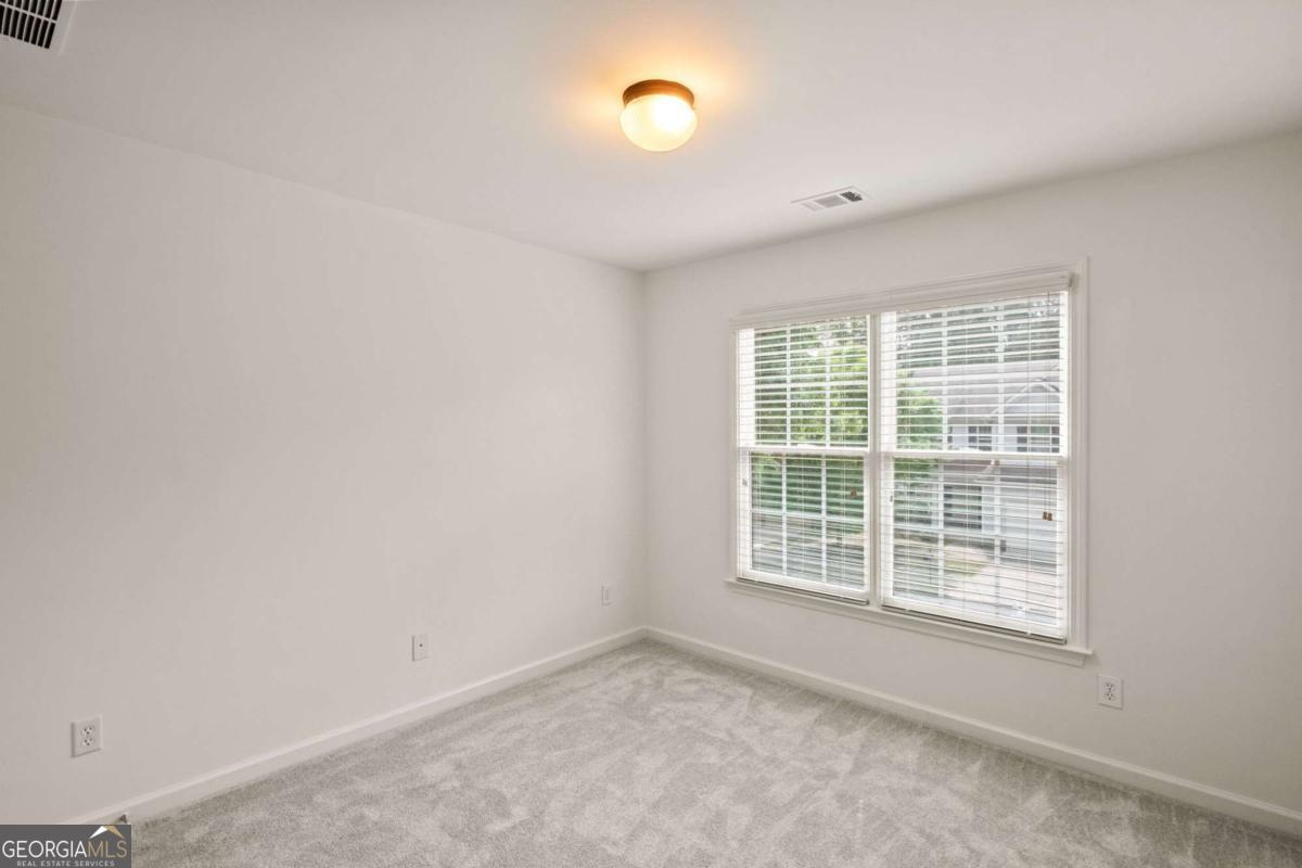 110 Valdosta Avenue Property Photo 24