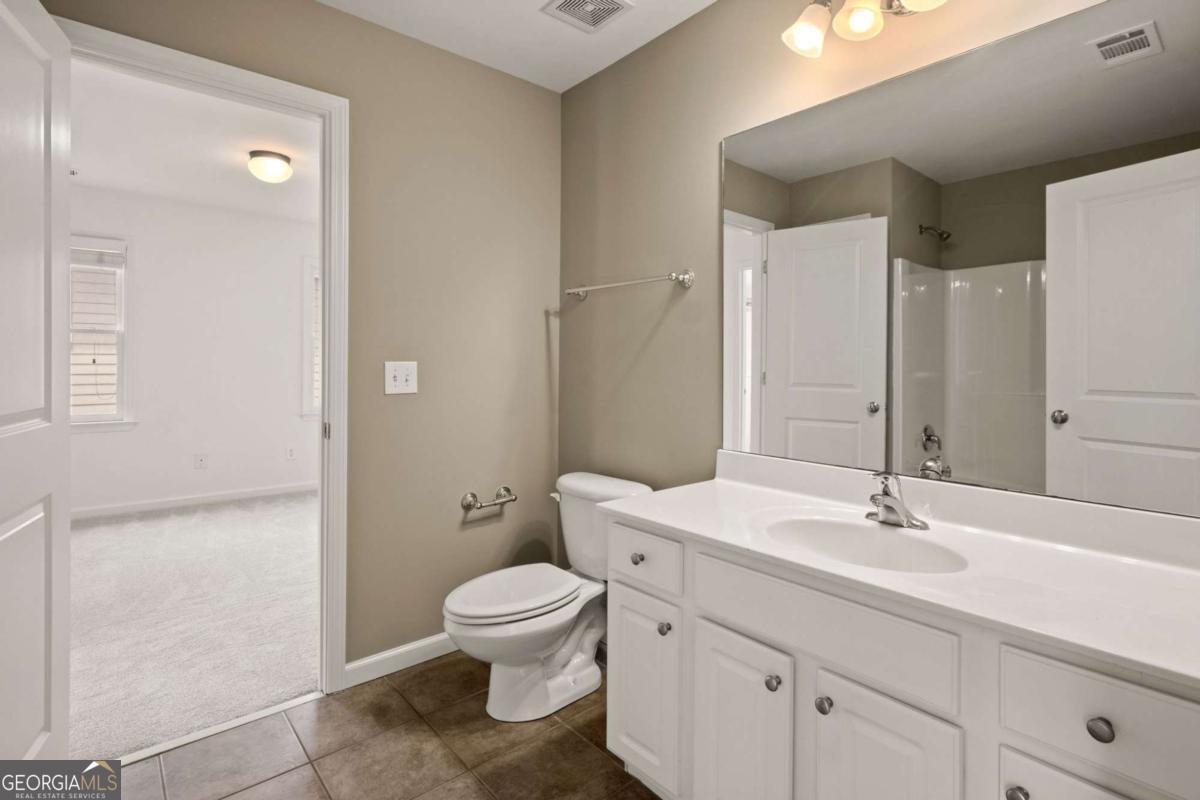 110 Valdosta Avenue Property Photo 25