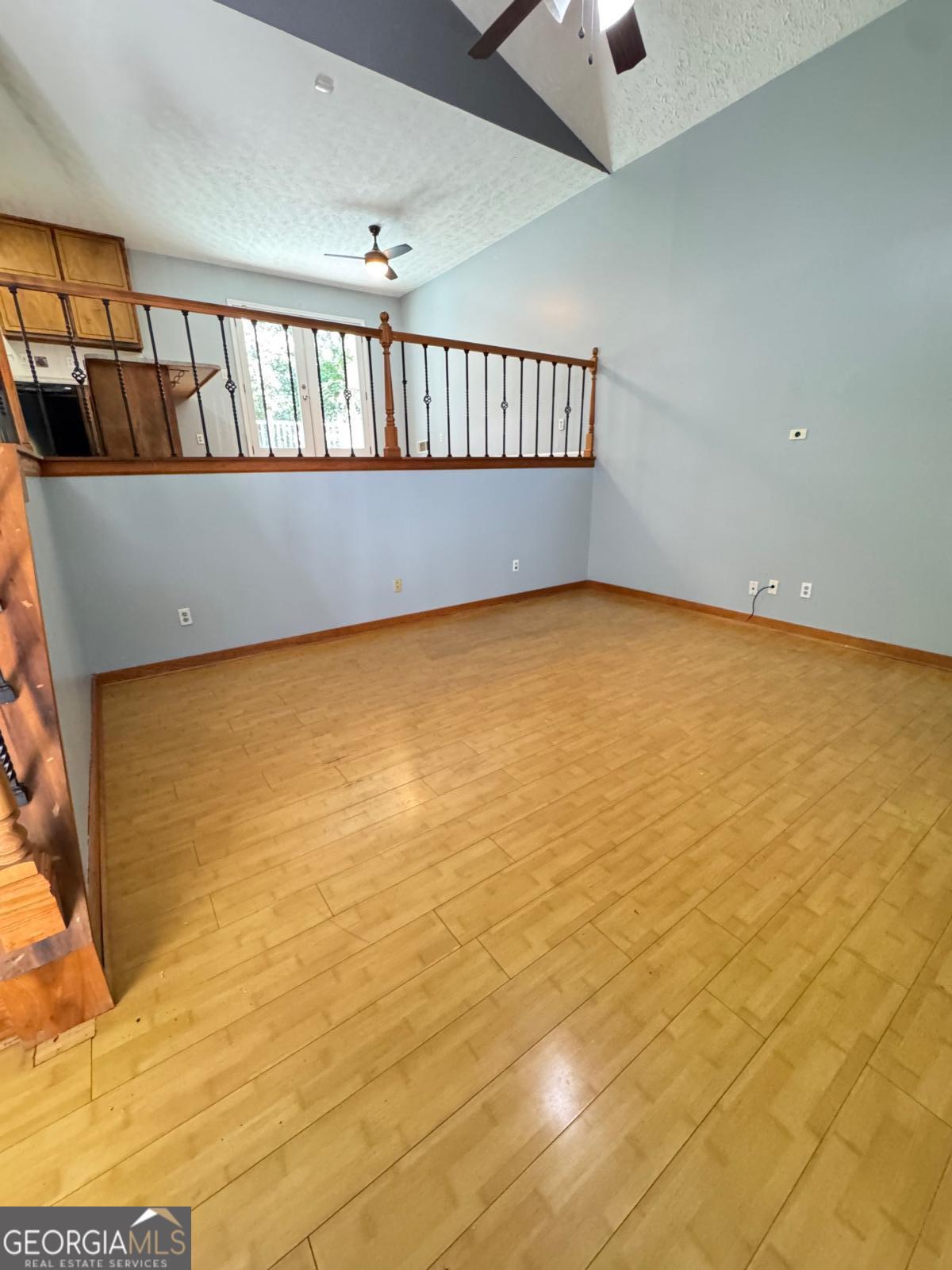 6848 Fielder Court Property Photo 3