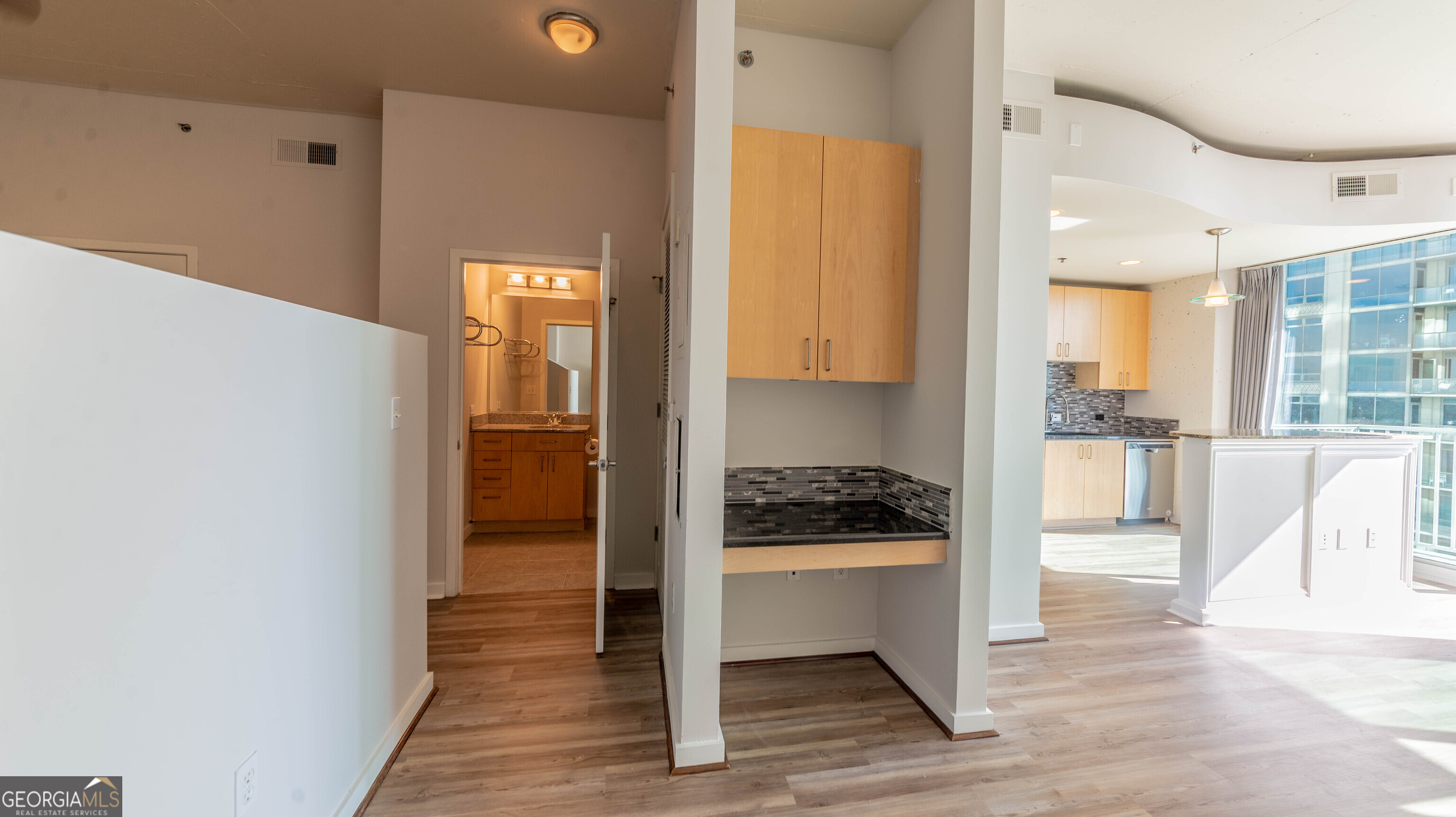 361 17th Street # 1309 Property Photo 14