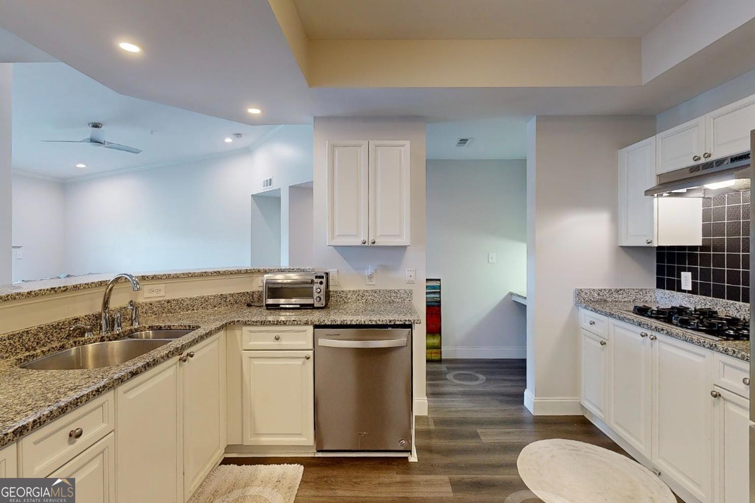 3275 Lenox Road Ne Apt 413 Property Photo 32