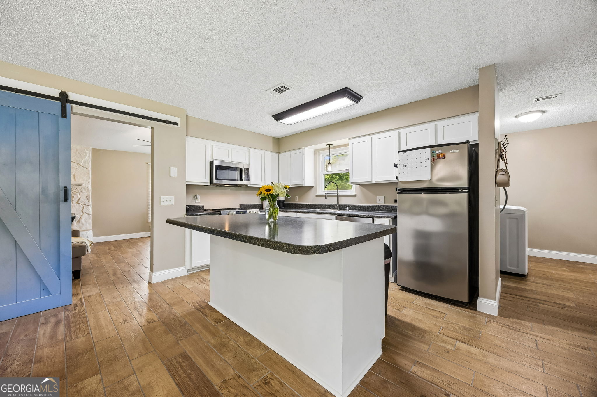 105 Wolf Bay Circle Property Photo 1