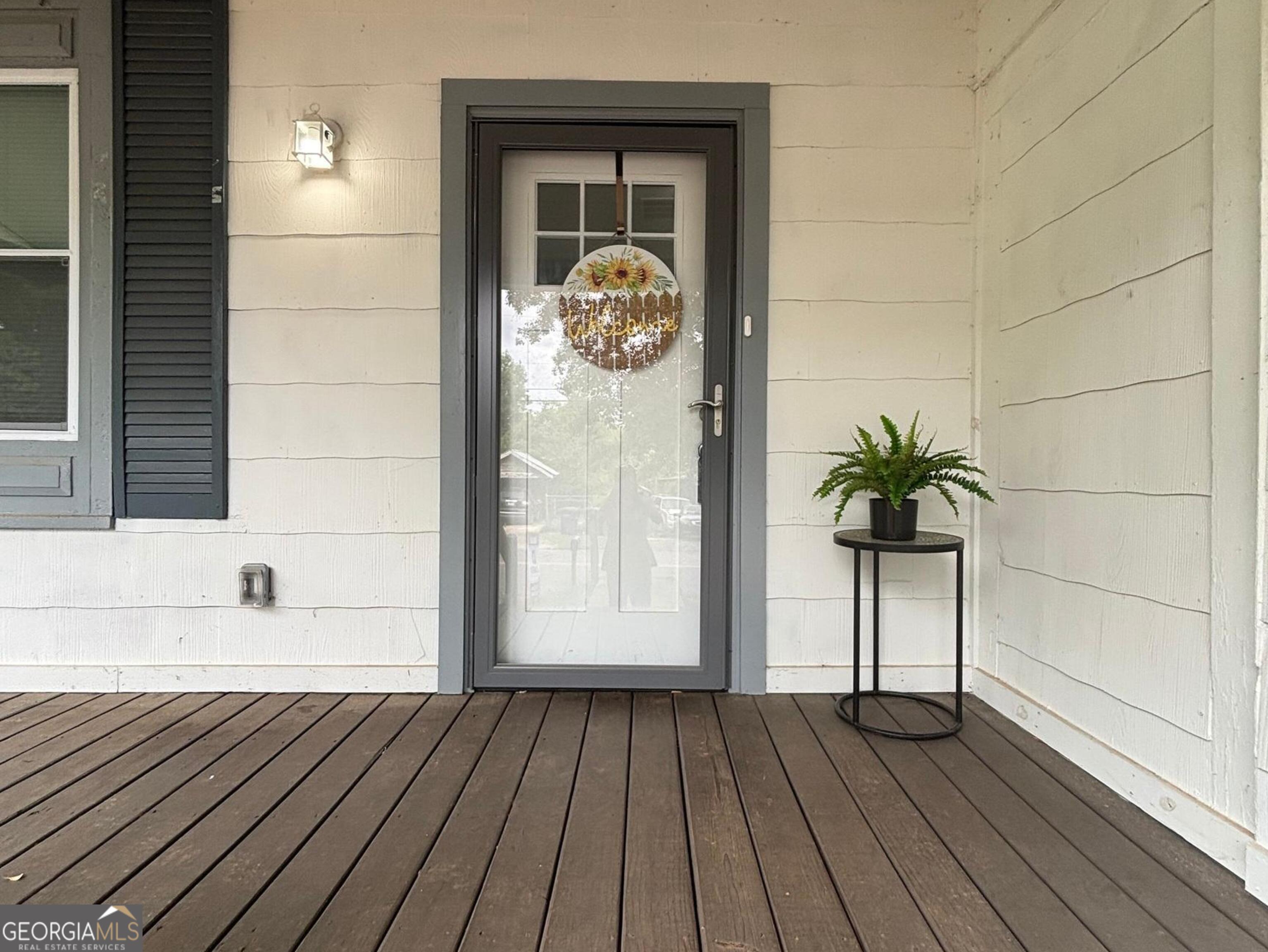 1100 Houston Street Property Photo 2