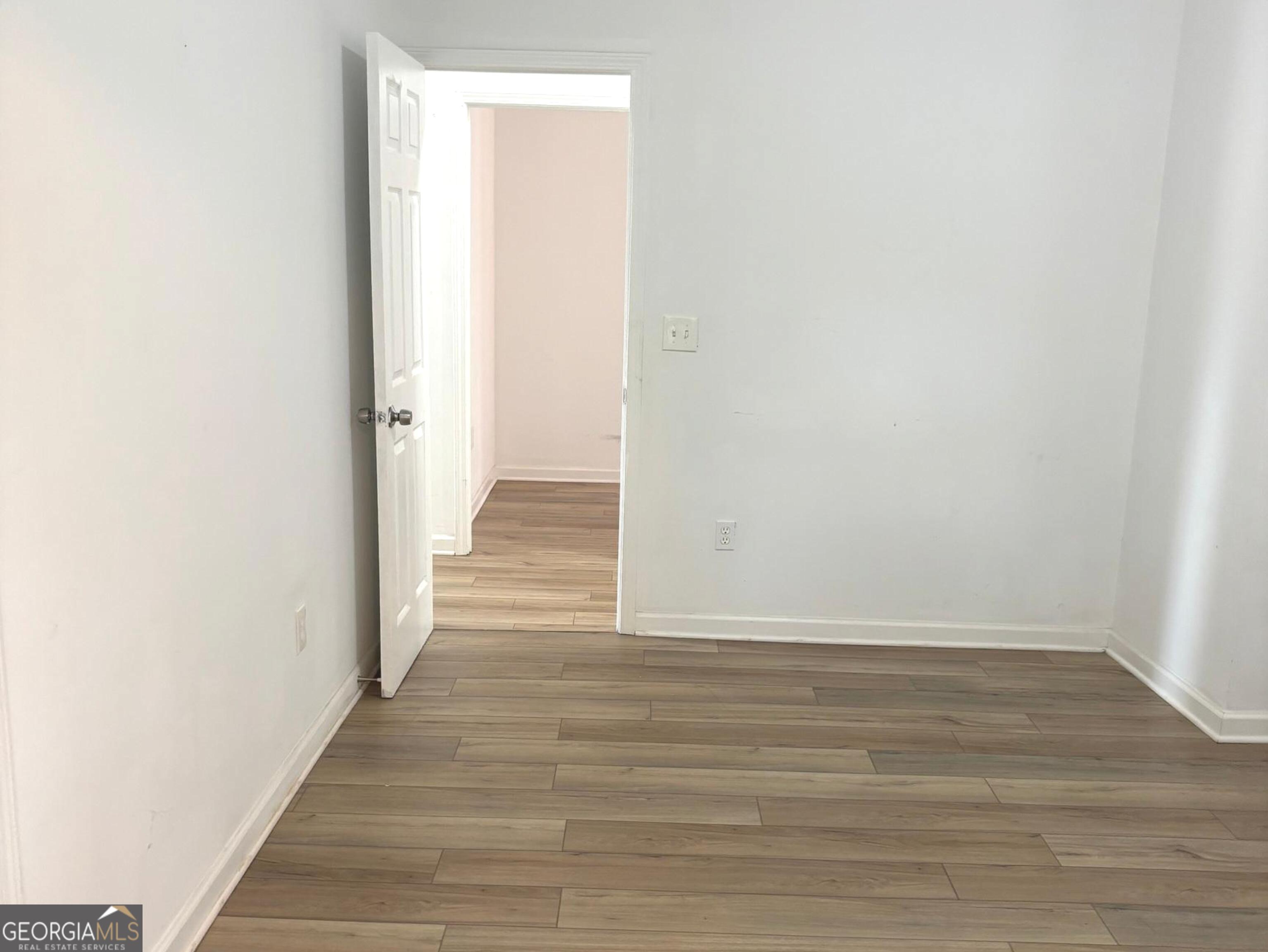 1100 Houston Street Property Photo 6