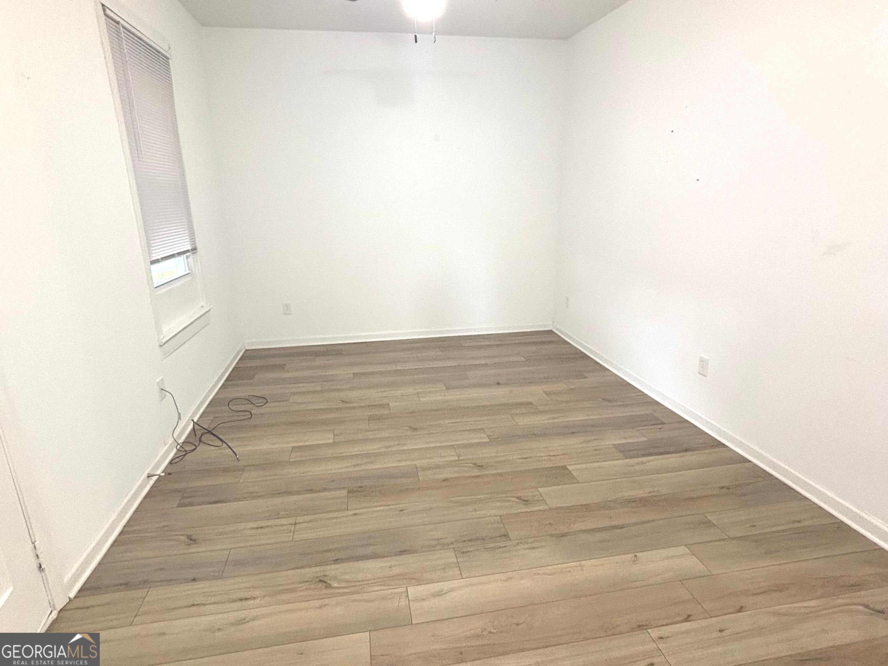 1100 Houston Street Property Photo 9